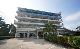 โรงแรมซี เมาน์เท็น ขนอม